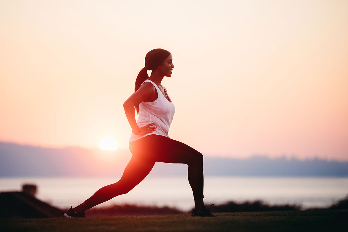 Walking Lunges to Activate Your Quads